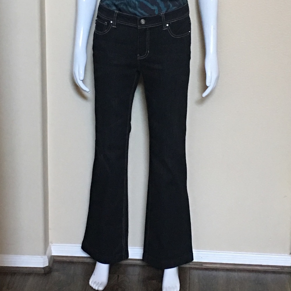 NWT White House Black Market Blanc 6S Boot Cut